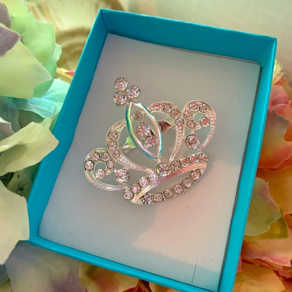 Royal Crown Queen Pin brooch - Picture 8 of 8